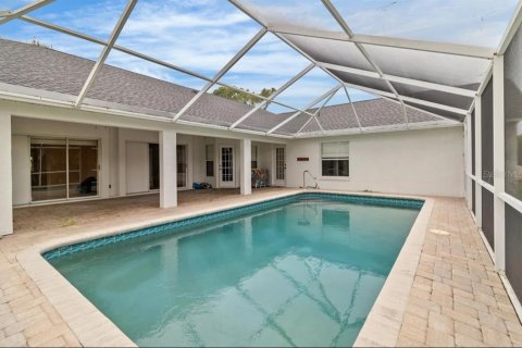 House in Englewood, Florida 4 bedrooms, 217.11 sq.m. № 1866137 - photo 2