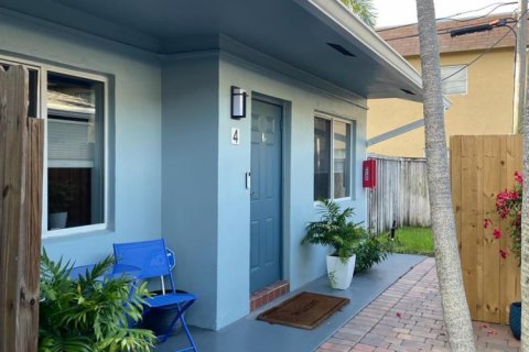 Condo in Fort Lauderdale, Florida, 2 bedrooms № 2275836 - photo 13