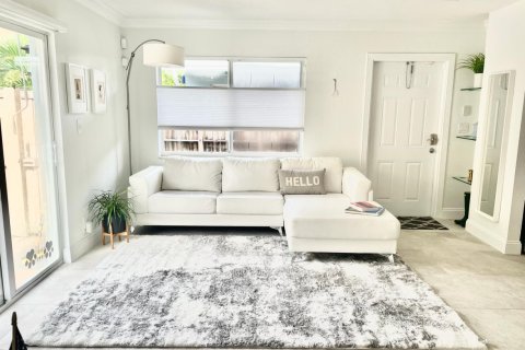 Condo in Fort Lauderdale, Florida, 2 bedrooms  № 2275836