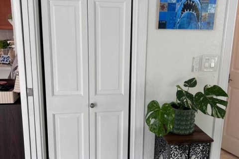 Condo in Fort Lauderdale, Florida, 2 bedrooms № 2275836 - photo 10
