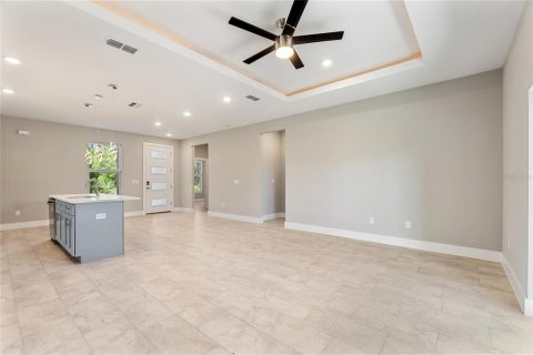 Casa en alquiler en North Port, Florida, 4 dormitorios, 159.51 m2 № 1631601 - foto 11