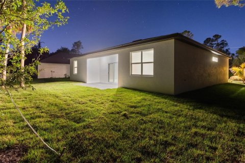 Casa en alquiler en North Port, Florida, 4 dormitorios, 159.51 m2 № 1631601 - foto 30