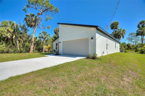 Casa en alquiler en North Port, Florida, 4 dormitorios, 159.51 m2 № 1631601 - foto 3