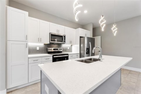 Casa en alquiler en North Port, Florida, 4 dormitorios, 159.51 m2 № 1631601 - foto 15