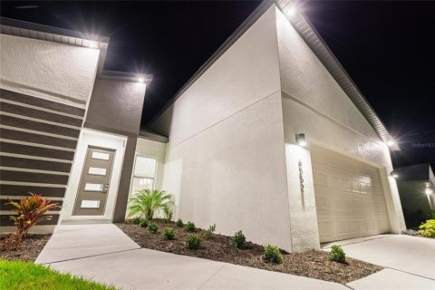 Casa en alquiler en North Port, Florida, 4 dormitorios, 159.51 m2 № 1631601 - foto 8