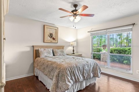 House in Ocala, Florida 6 bedrooms, 291.81 sq.m. № 2354471 - photo 14