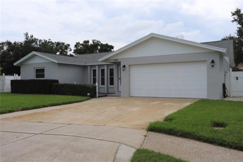 House in Seminole, Florida 4 bedrooms, 195.47 sq.m. № 1817007 - photo 3