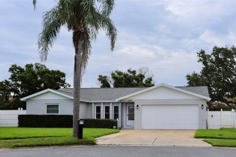 House in Seminole, Florida 4 bedrooms, 195.47 sq.m. № 1817007 - photo 4