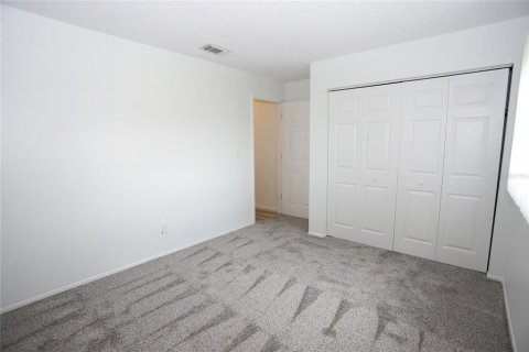 House in Seminole, Florida 4 bedrooms, 195.47 sq.m. № 1817007 - photo 19