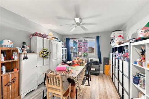 Condo in Sun City Center, Florida, 2 bedrooms № 2383386 - photo 14