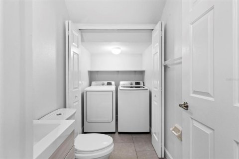 Adosado en venta en Tampa, Florida, 3 dormitorios, 156.08 m2 № 1825379 - foto 13