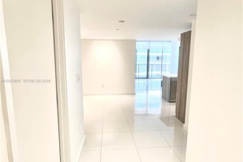 Condo in Bay Harbor Islands, Florida, 2 bedrooms  № 2068645 - photo 5