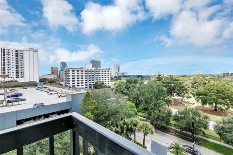 Condominio en alquiler en Orlando, Florida, 2 dormitorios, 265.33 m2 № 1661812 - foto 11