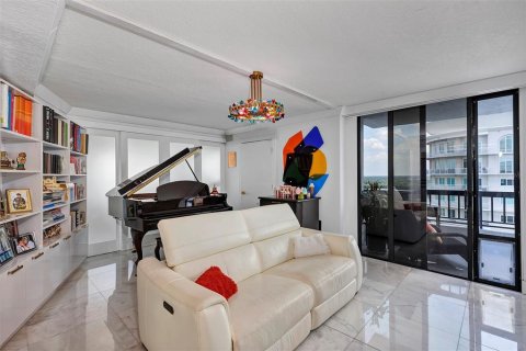 Condominio en alquiler en Orlando, Florida, 2 dormitorios, 265.33 m2 № 1661812 - foto 17