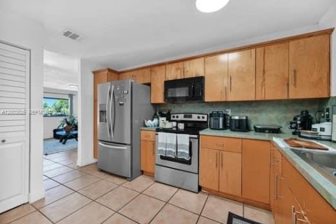 Купить виллу или дом в Майами, Флорида 4 спальни, 242.1м2, № 2069097 - фото 22