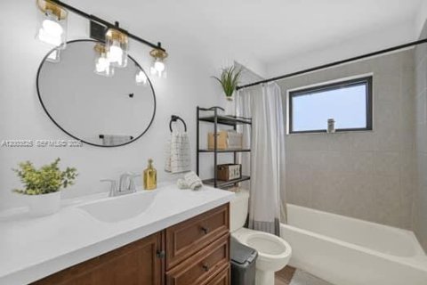 Купить виллу или дом в Майами, Флорида 4 спальни, 242.1м2, № 2069097 - фото 8