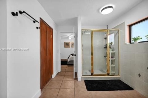 Купить виллу или дом в Майами, Флорида 4 спальни, 242.1м2, № 2069097 - фото 20