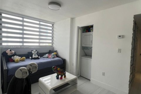 Condominio en venta en Sunny Isles Beach, Florida, 2 dormitorios, 113.06 m2 № 1794749 - foto 29