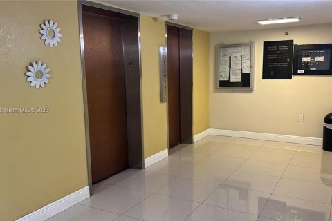 Condominio en venta en Sunny Isles Beach, Florida, 2 dormitorios, 113.06 m2 № 1794749 - foto 12