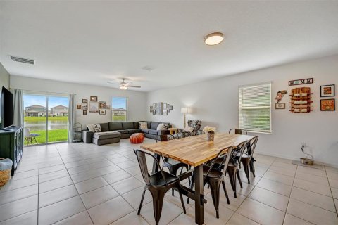 Casa en venta en San Antonio, Florida, 5 dormitorios, 269.04 m2 № 1907031 - foto 18