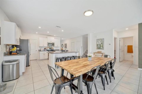 Casa en venta en San Antonio, Florida, 5 dormitorios, 269.04 m2 № 1907031 - foto 23