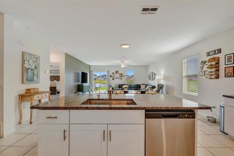 Casa en venta en San Antonio, Florida, 5 dormitorios, 269.04 m2 № 1907031 - foto 8