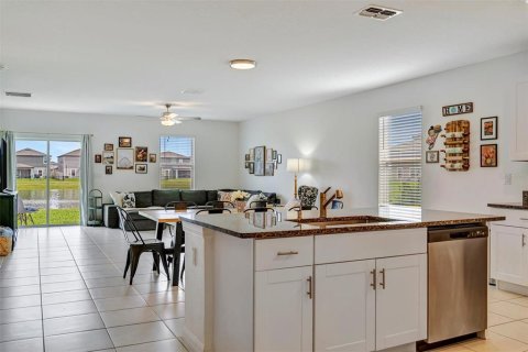 Casa en venta en San Antonio, Florida, 5 dormitorios, 269.04 m2 № 1907031 - foto 6