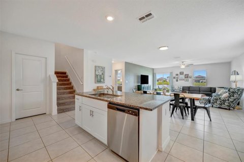 Casa en venta en San Antonio, Florida, 5 dormitorios, 269.04 m2 № 1907031 - foto 11