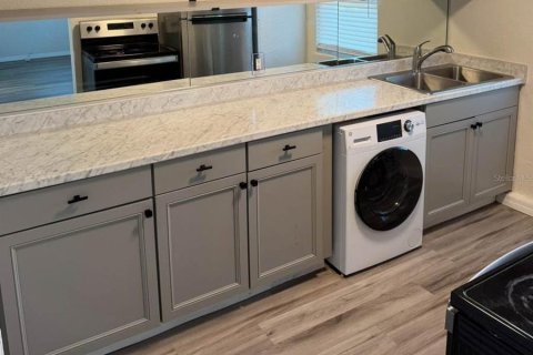Apartamento en alquiler en Orlando, Florida, 2 dormitorios, 69.68 m2 № 2231961 - foto 2