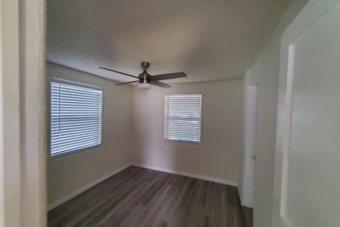 Apartamento en alquiler en Orlando, Florida, 2 dormitorios, 69.68 m2 № 2231961 - foto 3