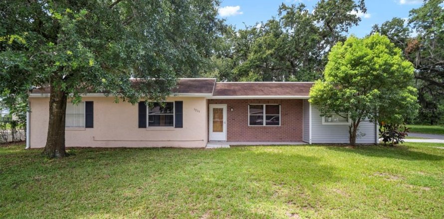 Villa ou maison à Plant City, Floride 4 chambres, 139.82 m2 № 1847571