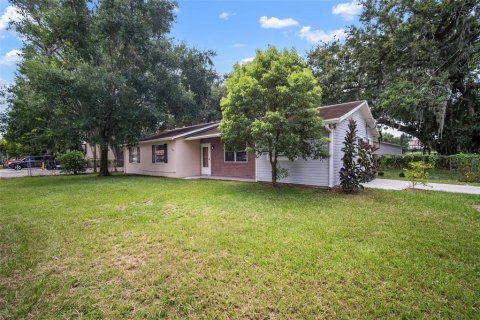 Villa ou maison à vendre à Plant City, Floride: 4 chambres, 139.82 m2 № 1847571 - photo 2