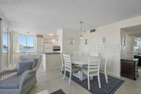 Снять в аренду кондоминиум в Сент-Питерсберг, Флорида 5 комнат, 106.84м2, № 1914074 - фото 13