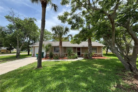 Casa en alquiler en Eustis, Florida, 3 dormitorios, 96.62 m2 № 1816636 - foto 1