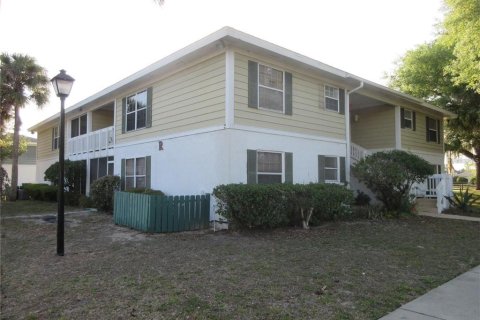 Condominio en venta en Ocala, Florida, 2 dormitorios, 82.22 m2 № 1783283 - foto 1