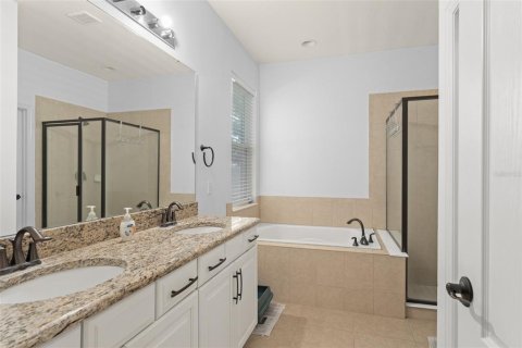 House in Winter Park, Florida 4 bedrooms, 171.22 sq.m. № 1813288 - photo 30
