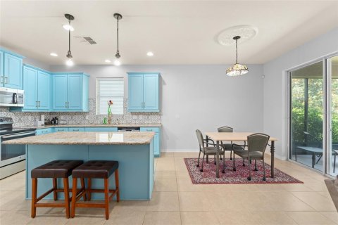 House in Winter Park, Florida 4 bedrooms, 171.22 sq.m. № 1813288 - photo 14