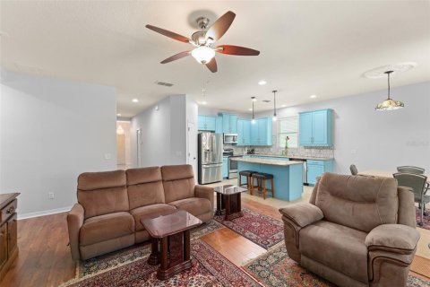 House in Winter Park, Florida 4 bedrooms, 171.22 sq.m. № 1813288 - photo 23