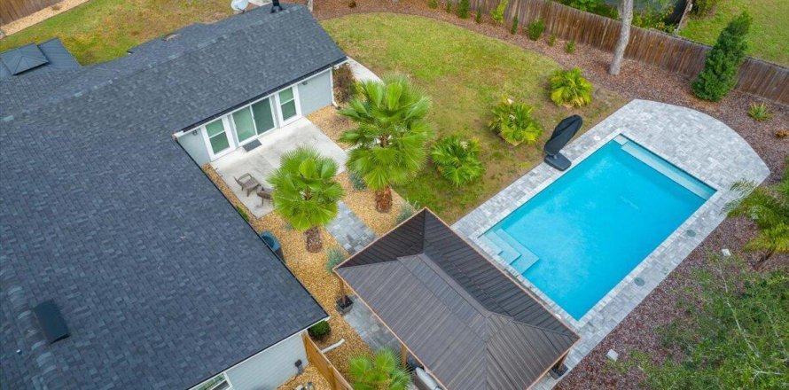 House in Jacksonville, Florida 3 bedrooms, 181.72 sq.m. № 857578