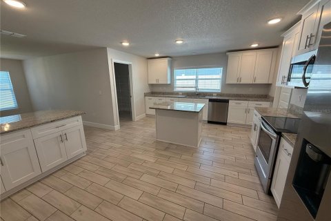 Casa en venta en Ocala, Florida, 4 dormitorios, 278.71 m2 № 2387663 - foto 10
