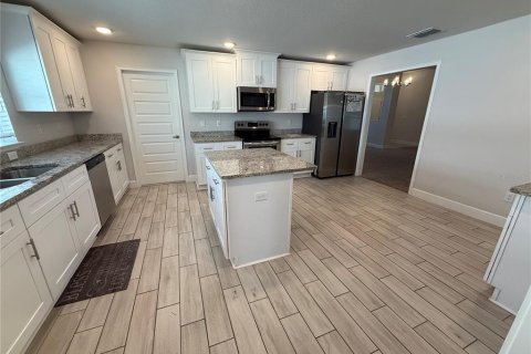 Casa en venta en Ocala, Florida, 4 dormitorios, 278.71 m2 № 2387663 - foto 14