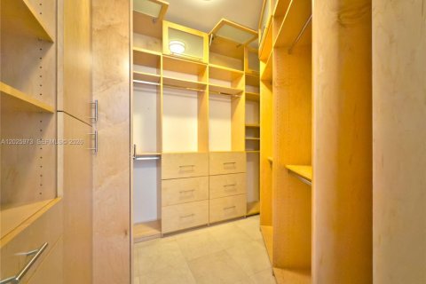 Copropriété à vendre à Miami, Floride: 2 chambres, 163.79 m2 № 2257498 - photo 15