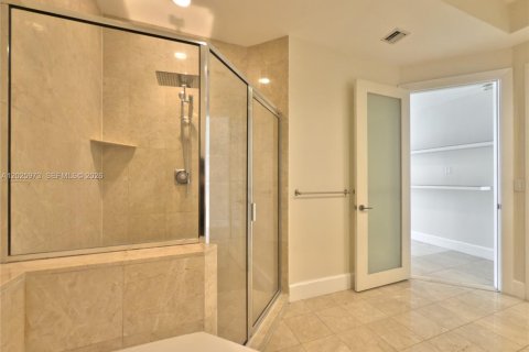 Copropriété à vendre à Miami, Floride: 2 chambres, 163.79 m2 № 2257498 - photo 18