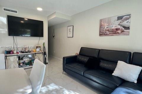 Купить таунхаус в Хомстед, Флорида 4 спальни, 129.88м2, № 1855109 - фото 4