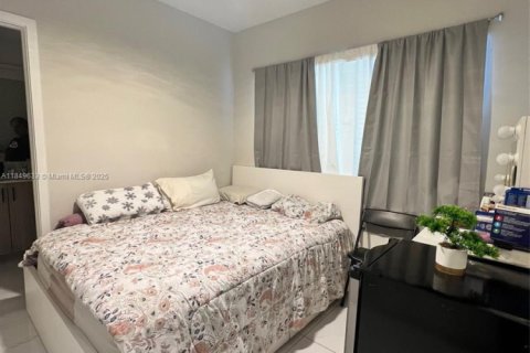 Купить таунхаус в Хомстед, Флорида 4 спальни, 129.88м2, № 1855109 - фото 12