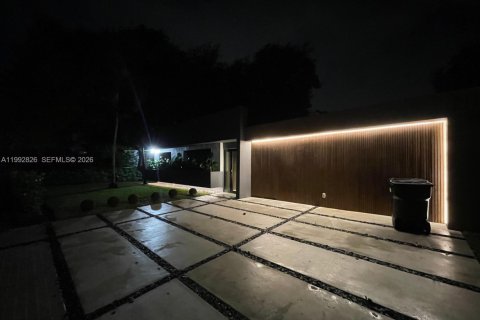 Casa en venta en North Miami Beach, Florida, 4 dormitorios, 161.84 m2 № 2056719 - foto 7