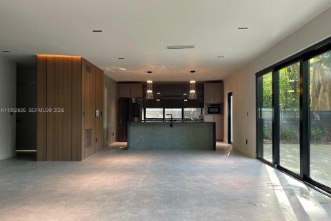 Casa en venta en North Miami Beach, Florida, 4 dormitorios, 161.84 m2 № 2056719 - foto 14