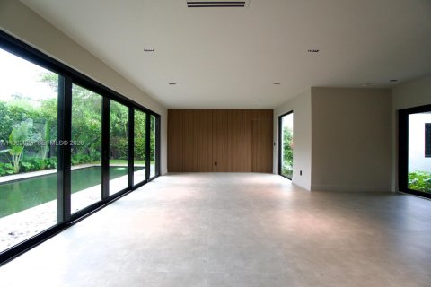 Casa en venta en North Miami Beach, Florida, 4 dormitorios, 161.84 m2 № 2056719 - foto 13