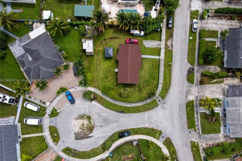 House in Homestead, Florida 3 bedrooms, 98.29 sq.m. № 1893297 - photo 23