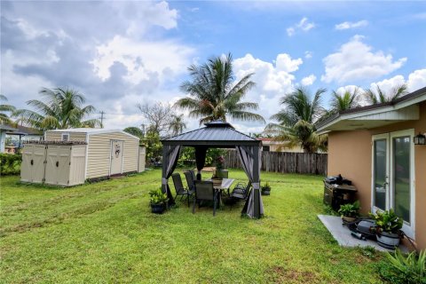House in Homestead, Florida 3 bedrooms, 98.29 sq.m. № 1893297 - photo 10